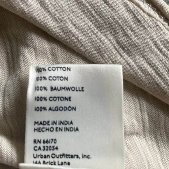 We the free natural tank size medium - Picture 2 of 6